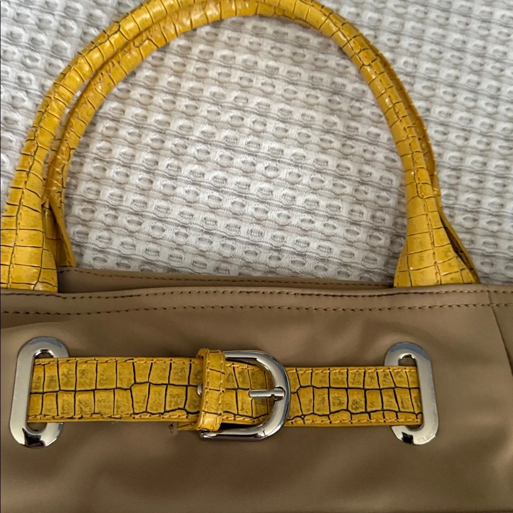 Stylish Tan and Yellow Women's Bag - Picture 6 of 6